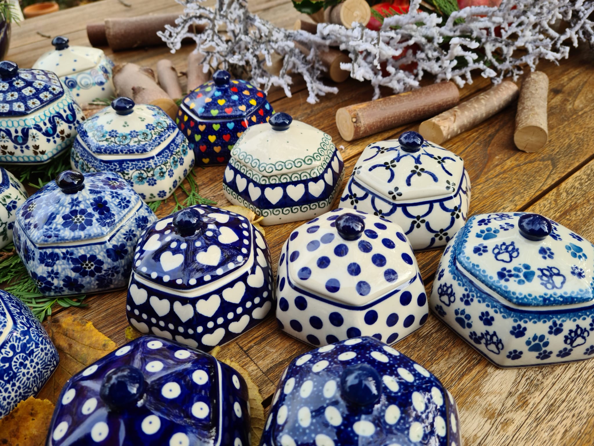 Barattolo alto circa 7 cm – Ceramica polacca 